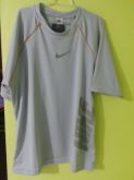 Camiseta Nike tecido leve